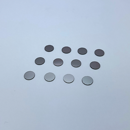 红外窄带滤光片__红外滤光片一般用什么材料做的